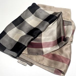 BURBERRY SILK SCARF
